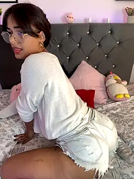 Im Lyan online show from 10/04/25, 03:32