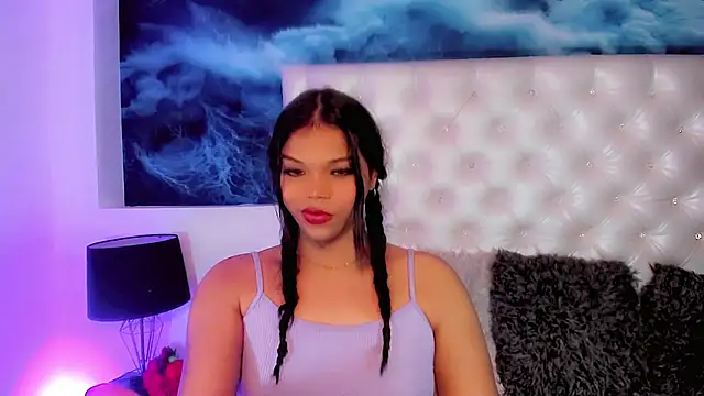 Valeria Swett  online show from 03/03/26, 08:04