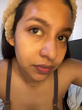 Snapshot of _Chloe_Smith chatting on 04/01/26, 07:44 Chloe Smith online show from 04/01/26, 07:44