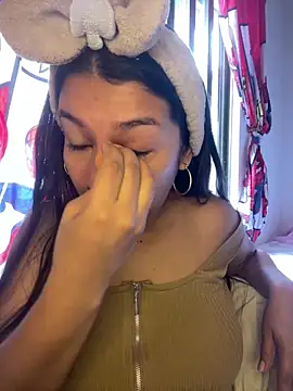 Snapshot of _Chloe_Smith chatting on 04/21/26, 05:06 Chloe Smith online show from 04/21/26, 05:06