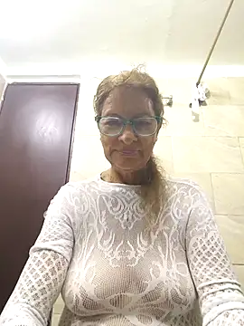 MaryLunne online show from 09/15/25, 06:30