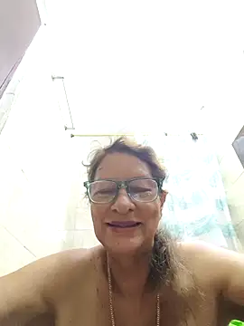 MaryLunne online show from 10/25/25, 01:02