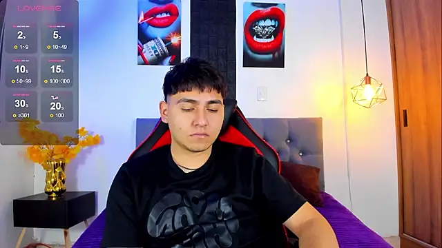 Snapshot of Nicolas_James_Sc chatting on 11/05/25, 01:55 Nicolas James Sc online show from 11/05/25, 01:55