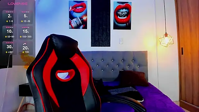 Snapshot of Nicolas_James_Sc chatting on 11/06/25, 01:34 Nicolas James Sc online show from 11/06/25, 01:34