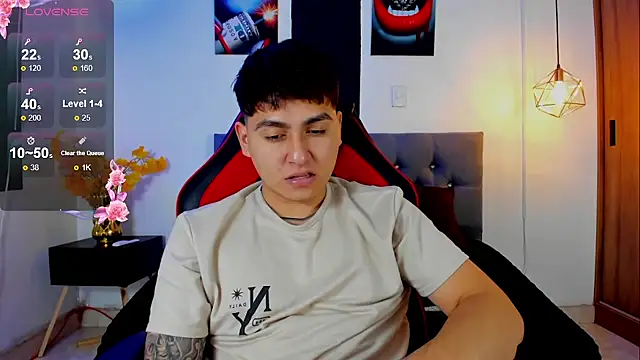 Snapshot of Nicolas_James_Sc chatting on 11/18/25, 03:05 Nicolas James Sc online show from 11/18/25, 03:05