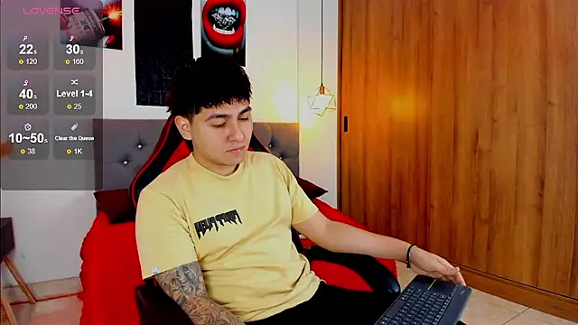 Nicolas James Sc online show from 12/22/25, 01:41