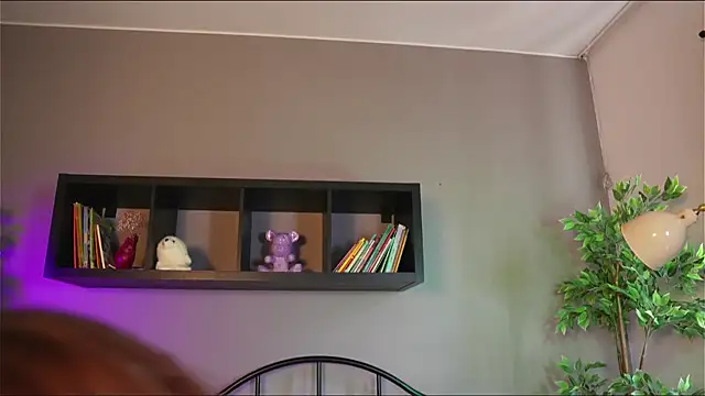 Mystic blue online show from 04/04/26, 01:41