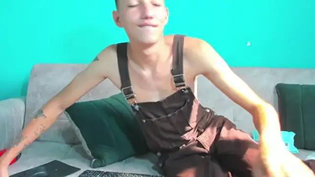 Maikol Ortiz online show from 02/12/26, 02:56