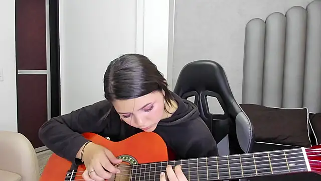 Charlotte-Star online show from 12/05/25, 08:05