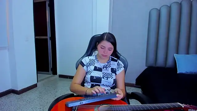 Charlotte-Star online show from 12/17/25, 08:15