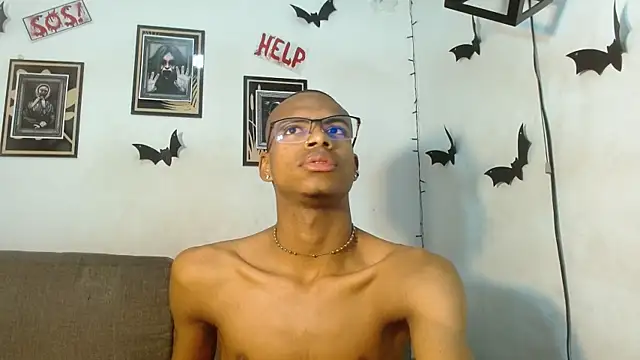 criss zuri online show from 10/30/25, 11:22