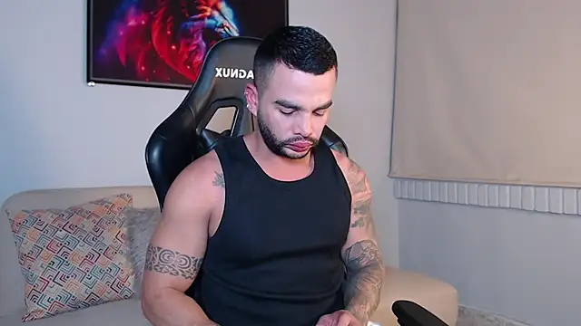 Snapshot of Bruno_De_Lucaa_ chatting on 09/09/25, 02:22 Bruno De Lucaa online show from 09/09/25, 02:22