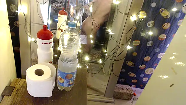 Snapshot of BiglovelyXXL chatting on 10/03/25, 07:05 BiglovelyXXL online show from 10/03/25, 07:05