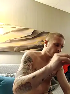 Snapshot of WWGD69 chatting on 09/24/25, 12:08 WWGD69 online show from 09/24/25, 12:08