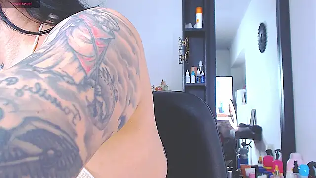 Vicky hotmilf online show from 06/15/26, 12:07