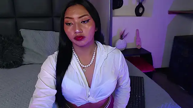 Isabella Diamon online show from 09/09/25, 01:27