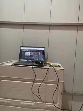 Snapshot of Thu_yaha chatting on 05/28/26, 05:16 Thu yaha online show from 05/28/26, 05:16