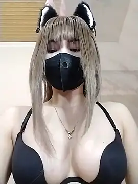 Snapshot of Helen69x chatting on 03/04/26, 03:18 Helen69x online show from 03/04/26, 03:18