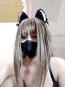 Snapshot of Helen69x chatting on 03/11/26, 03:40 Helen69x online show from 03/11/26, 03:40