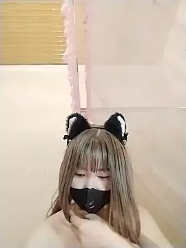 Snapshot of Helen69x chatting on 04/06/26, 04:10 Helen69x online show from 04/06/26, 04:10