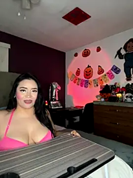 Snapshot of MyHoneyFrida chatting on 10/24/25, 03:58 MyHoneyFrida online show from 10/24/25, 03:58