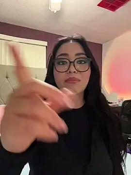 Snapshot of MyHoneyFrida chatting on 11/29/25, 06:27 MyHoneyFrida online show from 11/29/25, 06:27