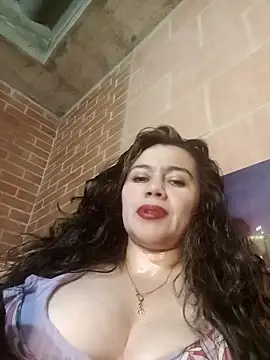 sexy-latina1 online show from 09/11/25, 04:45