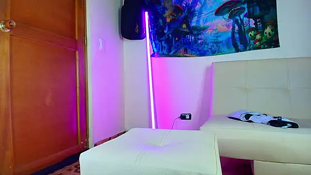 Snapshot of Zoldyck_420 chatting on 09/09/25, 11:48 Zoldyck 420 online show from 09/09/25, 11:48