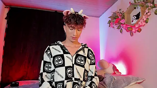 Snapshot of mhatias_ chatting on 03/11/26, 04:29 mhatias online show from 03/11/26, 04:29