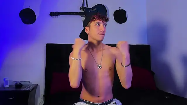 Snapshot of mhatias_ chatting on 04/01/26, 10:07 mhatias online show from 04/01/26, 10:07