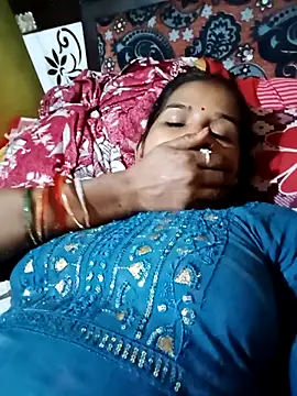 Snapshot of Jaya_Iyer chatting on 09/08/25, 02:27 Jaya Iyer online show from 09/08/25, 02:27