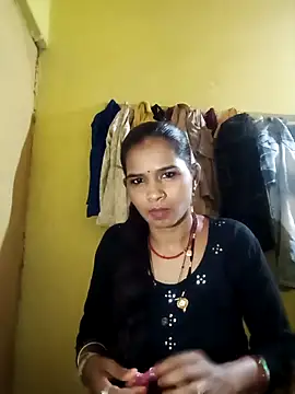 Snapshot of Jaya_Iyer chatting on 09/18/25, 03:36 Jaya Iyer online show from 09/18/25, 03:36