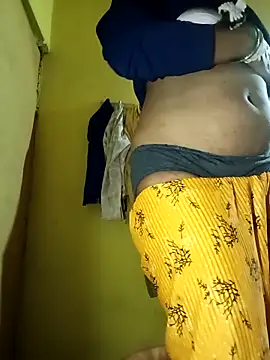 Snapshot of Jaya_Iyer chatting on 09/19/25, 04:07 Jaya Iyer online show from 09/19/25, 04:07