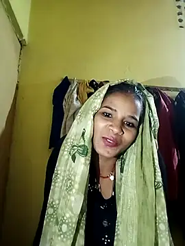 Snapshot of Jaya_Iyer chatting on 09/20/25, 04:13 Jaya Iyer online show from 09/20/25, 04:13