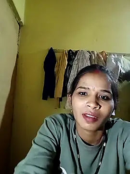 Snapshot of Jaya_Iyer chatting on 09/22/25, 01:57 Jaya Iyer online show from 09/22/25, 01:57