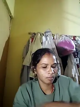 Snapshot of Jaya_Iyer chatting on 10/26/25, 02:45 Jaya Iyer online show from 10/26/25, 02:45