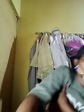 Snapshot of Jaya_Iyer chatting on 10/27/25, 02:59 Jaya Iyer online show from 10/27/25, 02:59