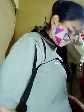 Snapshot of Jaya_Iyer chatting on 11/16/25, 01:11 Jaya Iyer online show from 11/16/25, 01:11