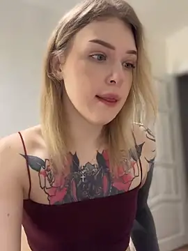 elliss  online show from 10/09/25, 08:01