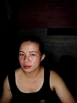 Snapshot of KumChyn chatting on 09/19/25, 01:01 KumChyn online show from 09/19/25, 01:01