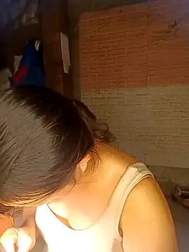 Snapshot of KumChyn chatting on 10/15/25, 02:39 KumChyn online show from 10/15/25, 02:39