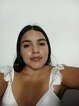 chloe 90 online show from 10/13/25, 11:49