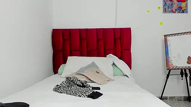 Snapshot of berenicelV chatting on 10/23/25, 01:38 berenicelV online show from 10/23/25, 01:38