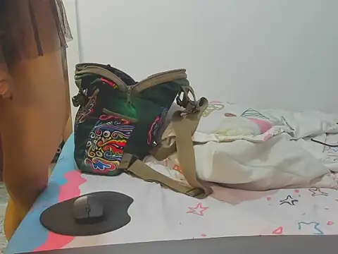 Snapshot of berenicelV chatting on 11/27/25, 10:34 berenicelV online show from 11/27/25, 10:34