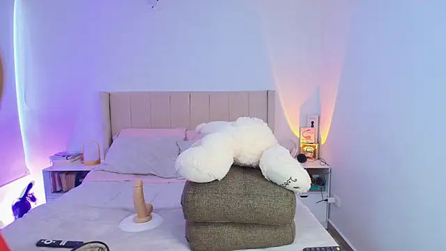 Megan ale online show from 10/11/25, 06:17