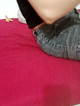 Snapshot of Lolimiu chatting on 10/12/25, 07:07 Lolimiu online show from 10/12/25, 07:07