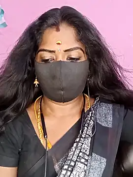 Snapshot of tamilammukuttyy chatting on 03/10/26, 12:32 tamilammukuttyy online show from 03/10/26, 12:32