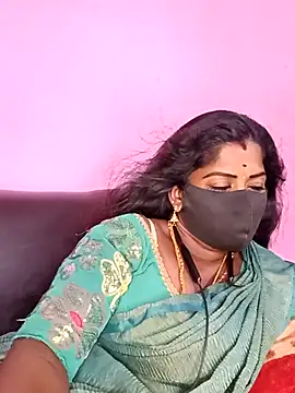 Snapshot of tamilammukuttyy chatting on 03/16/26, 05:44 tamilammukuttyy online show from 03/16/26, 05:44