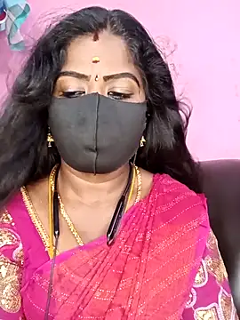 Snapshot of tamilammukuttyy chatting on 03/22/26, 10:51 tamilammukuttyy online show from 03/22/26, 10:51