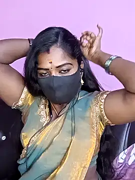 Snapshot of tamilammukuttyy chatting on 04/16/26, 11:33 tamilammukuttyy online show from 04/16/26, 11:33